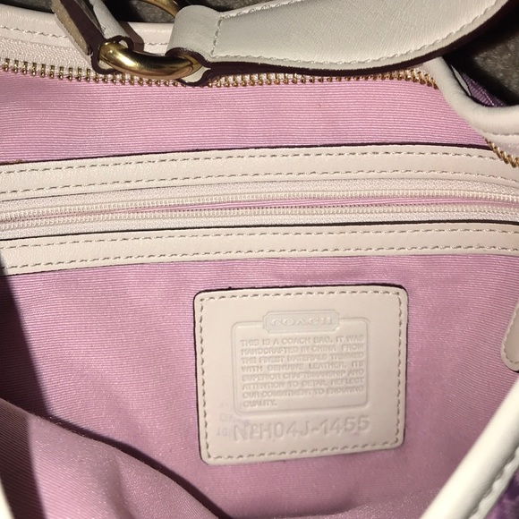 COACH BAG price negotiable - Picture 2 of 3